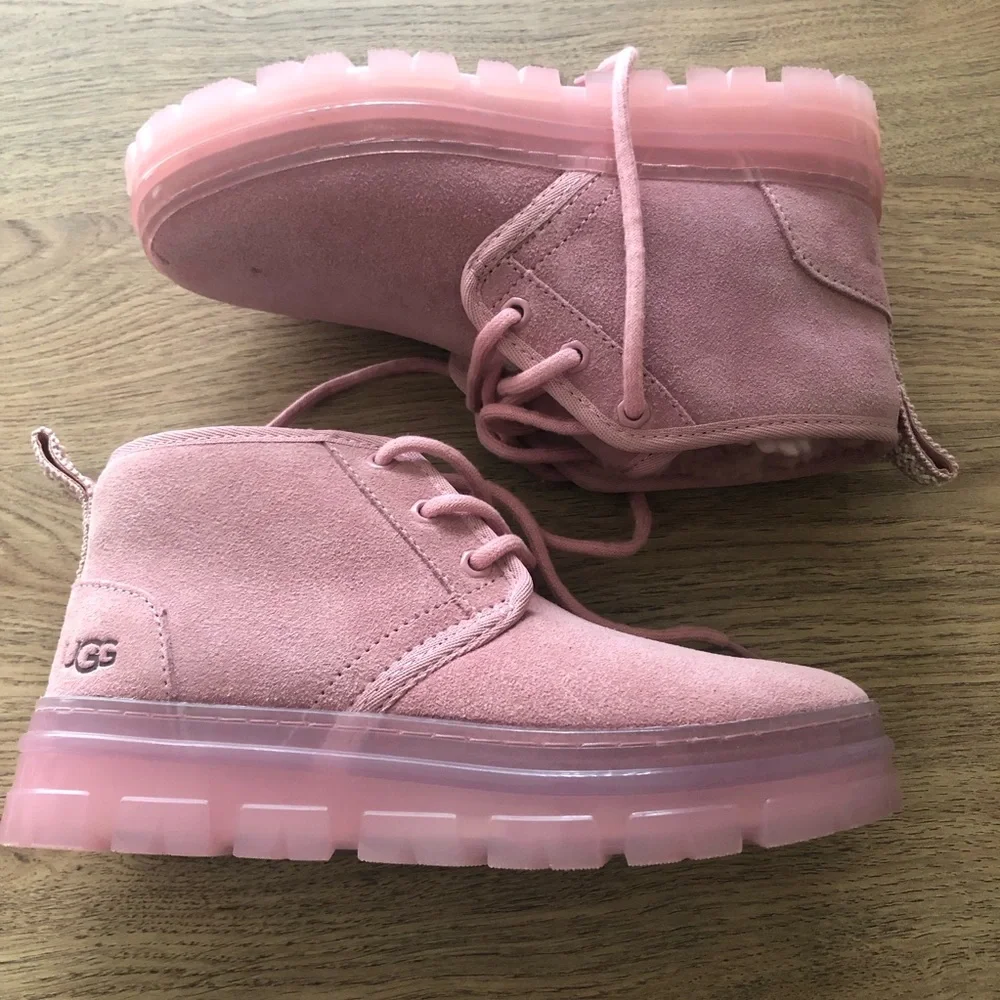 NWOB $140 Neumel Boot (Women) UGG® in Horizon Pink - size 5!
